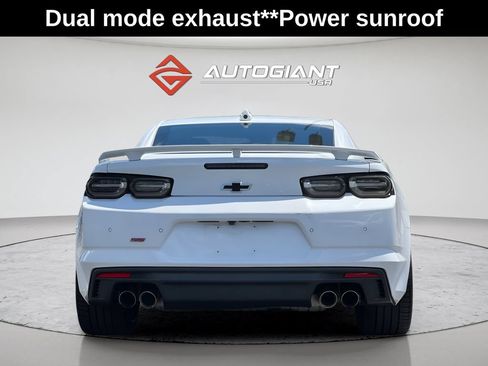 Used 2021 Chevrolet Camaro SS RWD image 6