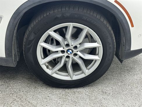 Used 2020 BMW X5 sDrive40i w/ Convenience Package image 40