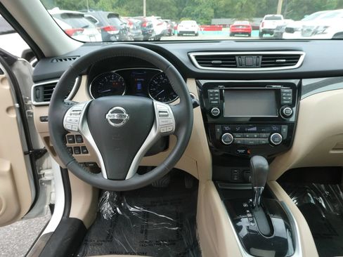 Used 2016 Nissan Rogue SL w/ SL Premium Package AWD/4WD image 15