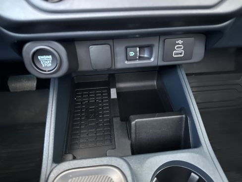 Used 2025 Ford Maverick Tremor image 23