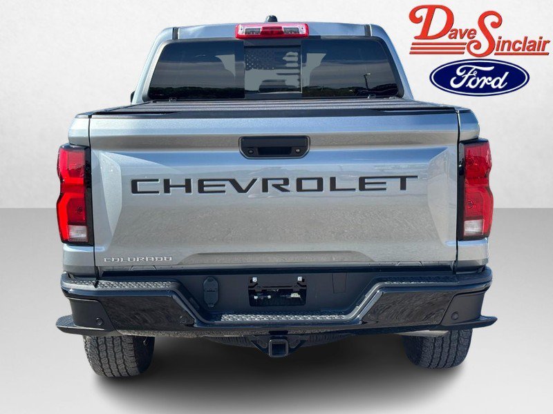 Used 2024 Chevrolet Colorado Z71 w/ Z71 Convenience Package 2 AWD/4WD image 8