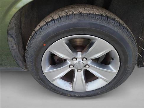 Used 2020 Dodge Challenger SXT image 6