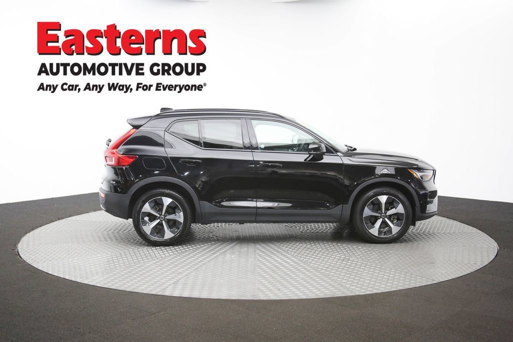 Used 2023 Volvo XC40 B4 Ultimate FWD image 41