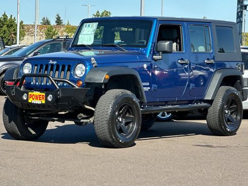 Used 2010 Jeep Wrangler Unlimited Sport w/ Trailer Tow Group AWD/4WD image 8