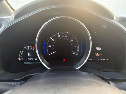 Used 2020 Honda Fit EX image 16