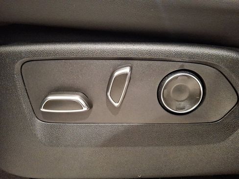 Certified 2021 Cadillac Escalade Premium Luxury image 14