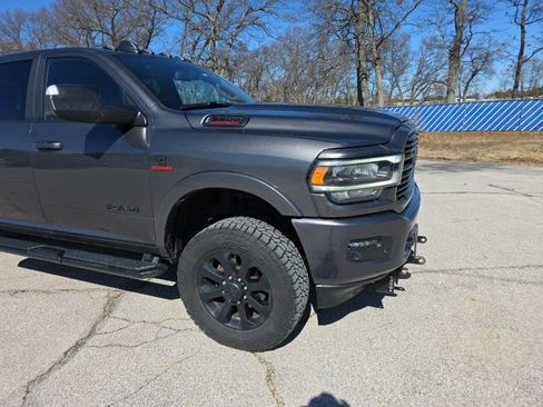 Used 2022 RAM 2500 Laramie w/ Night Edition image 4