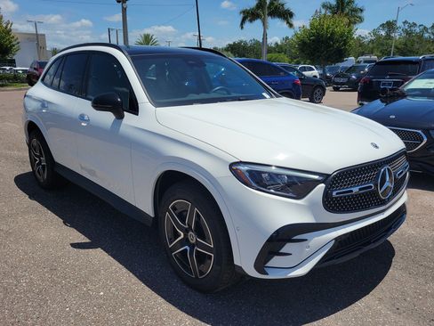 Certified 2026 Mercedes-Benz GLC 300 4MATIC image 2