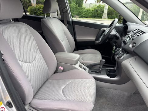 Used 2006 Toyota RAV4 Base I4 2WD image 15