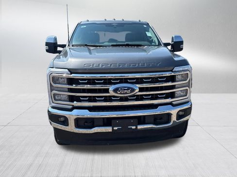Used 2025 Ford F350 Lariat w/ Chrome Package AWD/4WD image 2