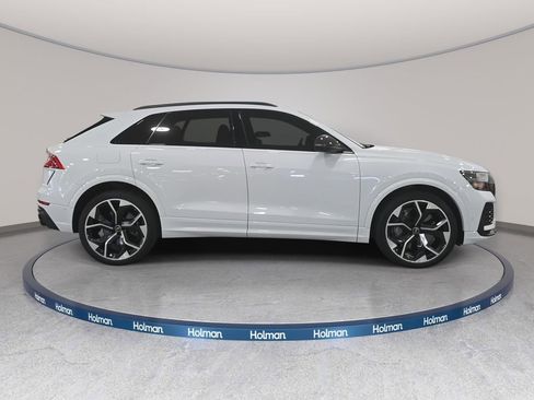 Used 2021 Audi RS Q8 w/ Carbon Optic Package image 5