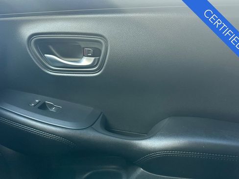 Certified 2025 Honda HR-V LX image 19