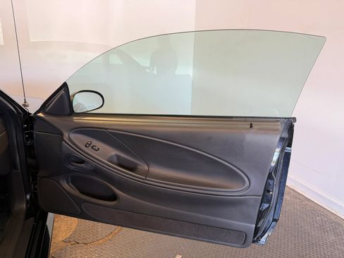 Used 2001 Ford Mustang GT RWD image 24