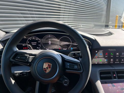 New 2025 Porsche Taycan image 19