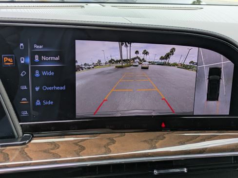 Certified 2024 Cadillac Escalade ESV Premium Luxury Platinum AWD/4WD image 31