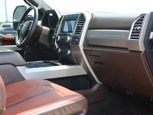 Used 2018 Ford F250 King Ranch w/ King Ranch Ultimate Package AWD/4WD image 23