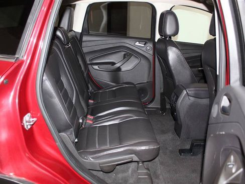 Used 2017 Ford Escape Titanium AWD/4WD image 28
