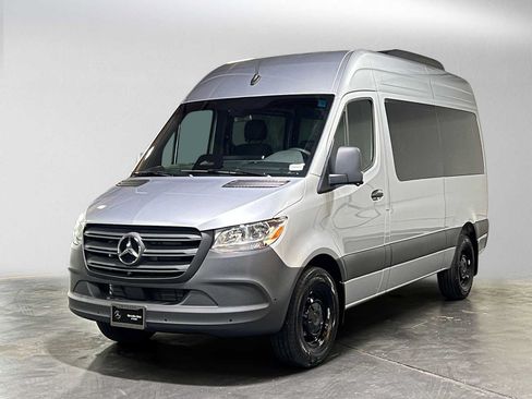 Used 2025 Mercedes-Benz Sprinter 2500 image 7
