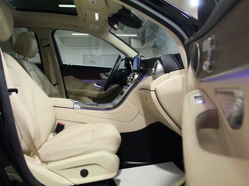 Certified 2022 Mercedes-Benz GLC 300 4MATIC image 23