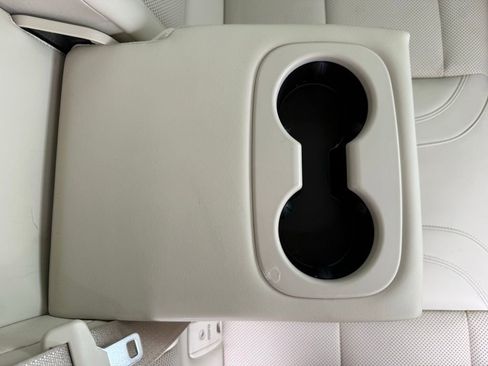 Used 2022 Buick Envision Essence w/ Technology Package I image 16