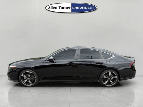 Used 2023 Honda Accord Sport image 6