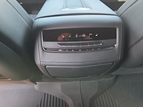 Used 2025 Cadillac Escalade Premium Luxury Platinum w/ LPO, Floor Liner Package AWD/4WD image 26