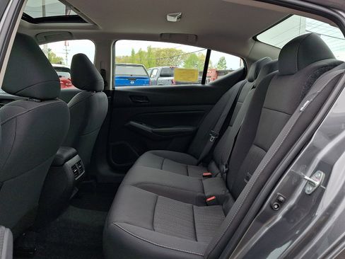 New 2026 Nissan Altima 2.5 SV w/ SV Special Edition Package AWD/4WD image 6