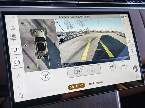 New 2026 Land Rover Range Rover SE image 39