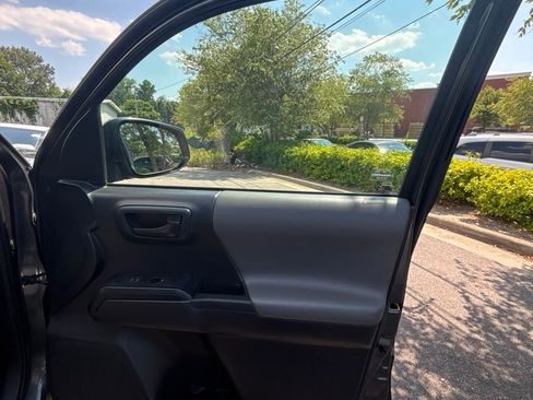 Used 2023 Toyota Tacoma SR AWD/4WD image 24
