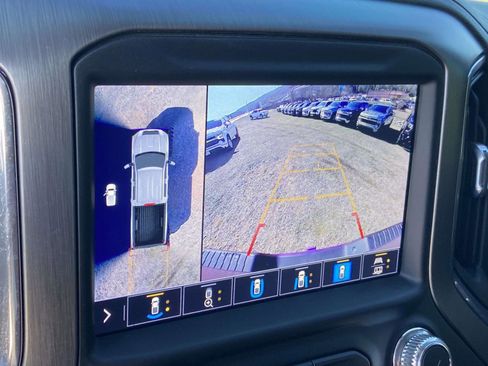 Used 2022 GMC Sierra 2500 Denali w/ Technology Package image 16