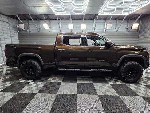 Used 2023 Toyota Tundra Limited AWD/4WD image 10