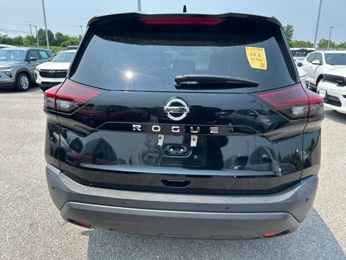 Used 2021 Nissan Rogue S FWD image 5