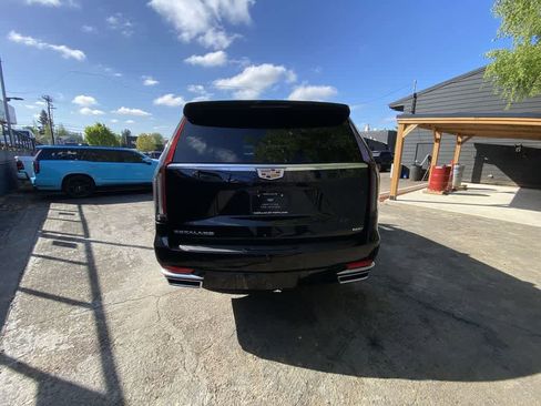 Certified 2022 Cadillac Escalade Premium Luxury AWD/4WD image 5