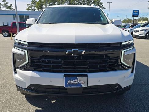 New 2026 Chevrolet Suburban RST w/ Comfort Package AWD/4WD image 8