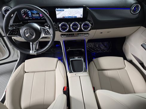 Used 2025 Mercedes-Benz GLA 250 image 13