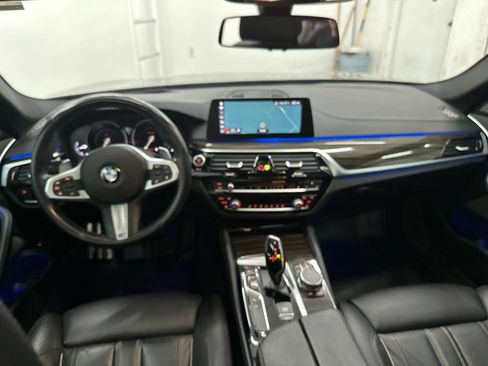 Used 2018 BMW 540i RWD image 24