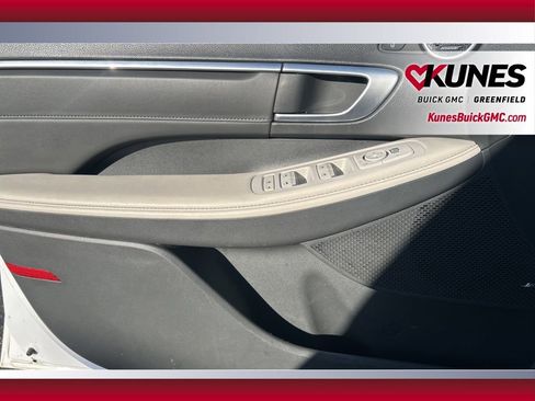 Used 2023 Hyundai Sonata Limited image 15