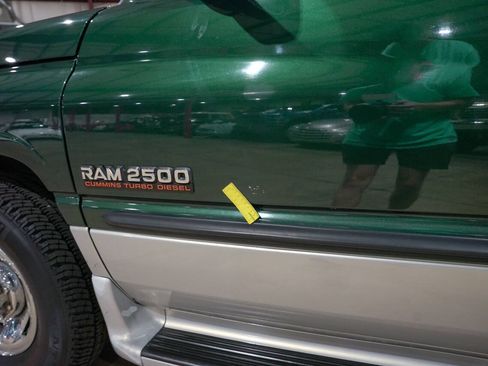 Used 1998 Dodge Ram 2500 Truck 2WD Quad Cab image 34