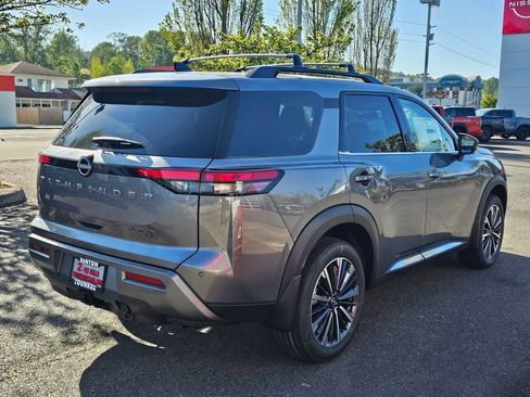 New 2026 Nissan Pathfinder Platinum w/ Cargo Package AWD/4WD image 5