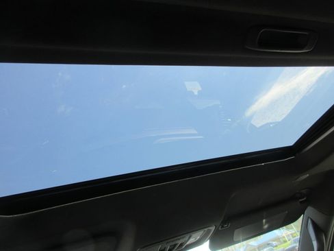 New 2026 GMC Sierra 1500 AT4 w/ AT4 Premium Package AWD/4WD image 16