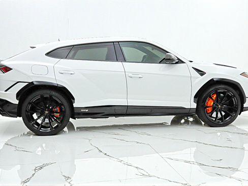 Used 2024 Lamborghini Urus S image 25