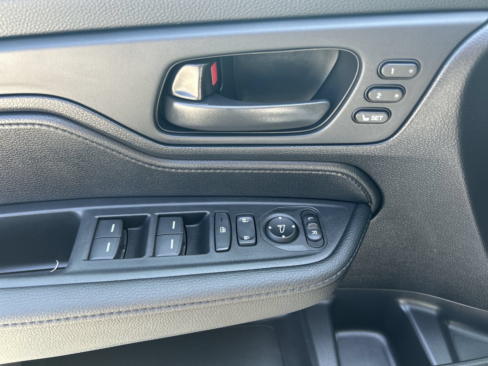 Used 2026 Honda Odyssey EX-L image 15