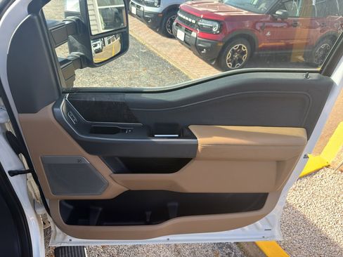 Used 2024 Ford F250 Lariat w/ Lariat Ultimate Package image 14