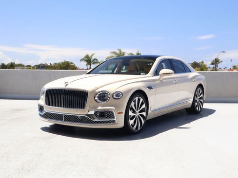 Used 2023 Bentley Flying Spur Azure AWD/4WD image 8