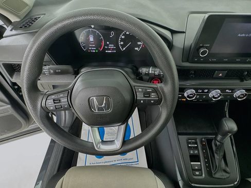 Used 2024 Honda CR-V EX image 11
