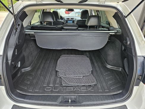 Used 2015 Subaru Outback 3.6R Limited AWD/4WD image 19