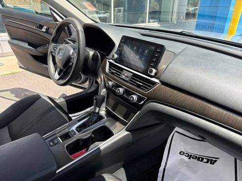 Used 2019 Honda Accord EX image 26
