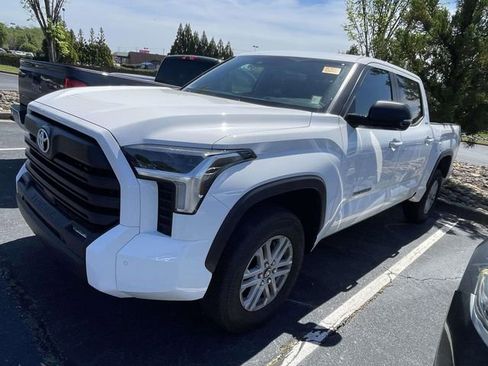 Used 2026 Toyota Tundra SR5 w/ SR5 Premium Package image 5