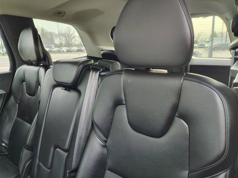 Certified 2023 Volvo XC90 B5 Core w/ Protection Package Premier image 28