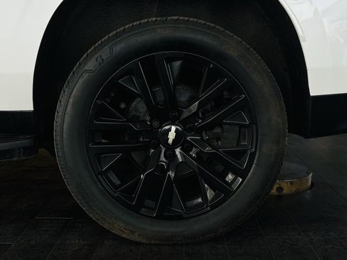 Used 2021 Chevrolet Suburban RST AWD/4WD image 26